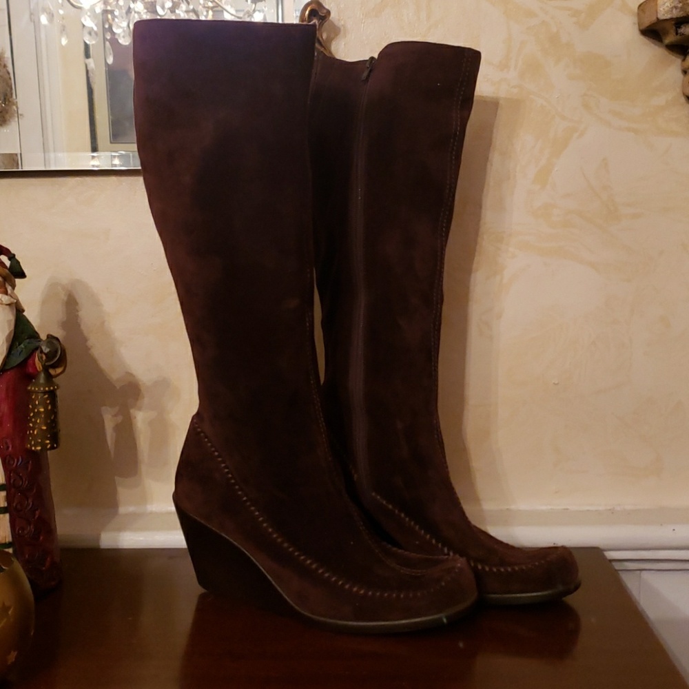 Chocolate Suede boots